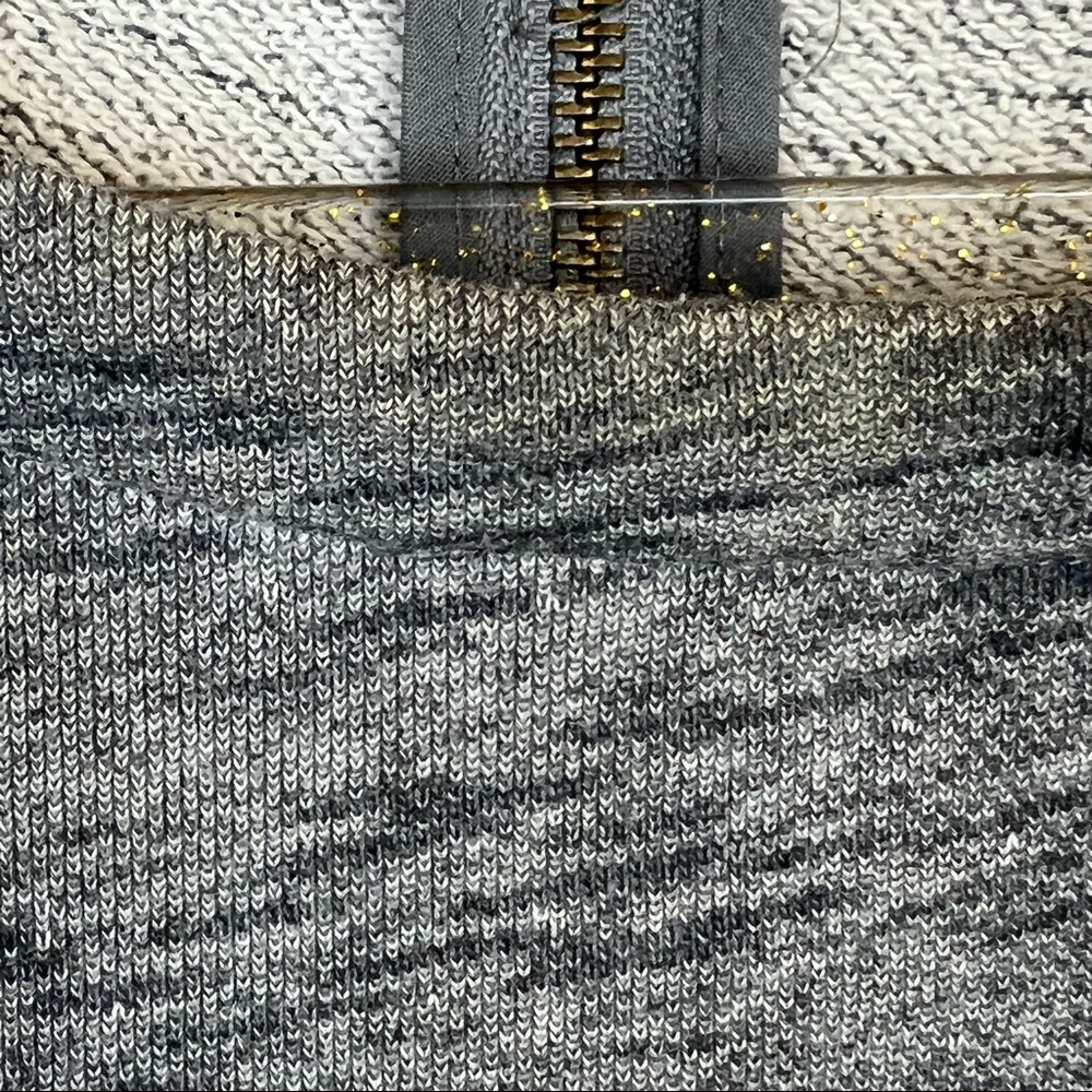 GUC Madewell Heather Grey Back Zip Sweatshirt - Picture 10 of 11